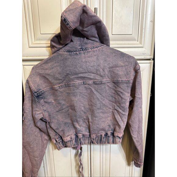 Fashion Nova Kids Girls Mini So Different Denim Jacket Hoodie Pink Size 10 - Picture 4 of 12